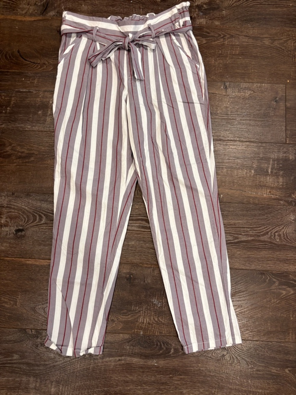 Harmony & Havoc size 7 Pinstripe Pants 100% Cotton